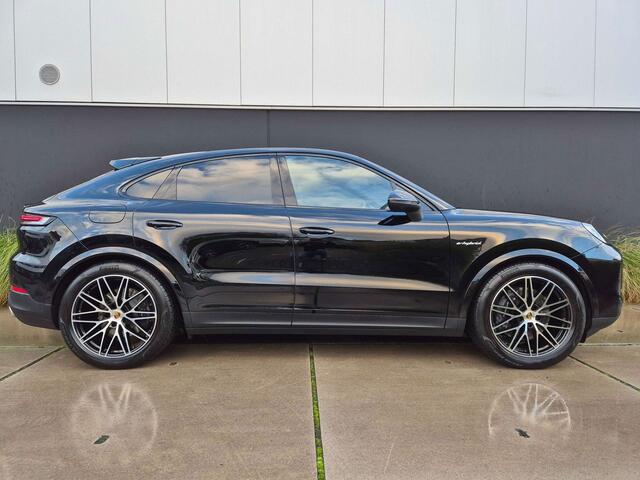 Porsche Cayenne 3.0 Turbo V6 PHEVCOUPEKEYLESSACCSPORT CHRONO