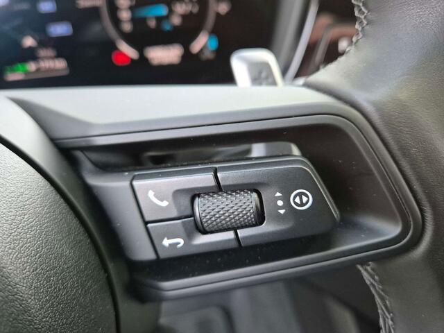Porsche Cayenne 3.0 Turbo V6 PHEVCOUPEKEYLESSACCSPORT CHRONO