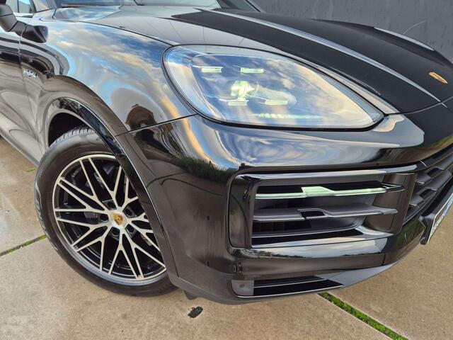 Porsche Cayenne 3.0 Turbo V6 PHEVCOUPEKEYLESSACCSPORT CHRONO