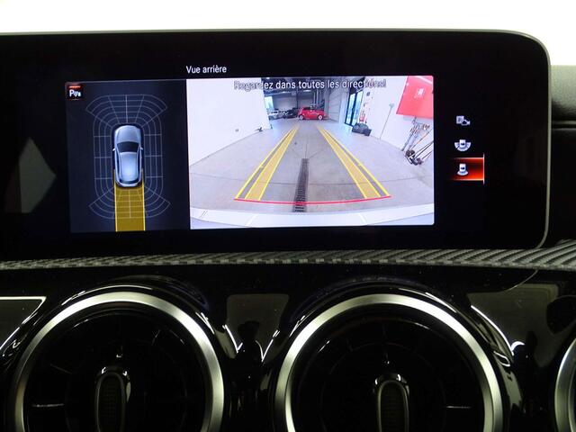 Mercedes-Benz A-Klasse 180 d 7GTRONIC FULL LED-NAVI-WIDESCREEN-PARKTRONIC