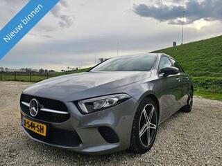 MERCEDES-BENZ A-KLASSE 200 Premium