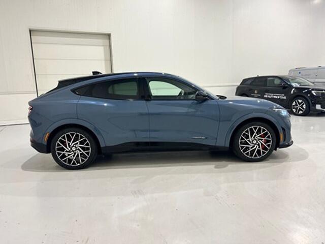 Ford Mustang Mach-E  Mach E - GT - Vapor Blue 