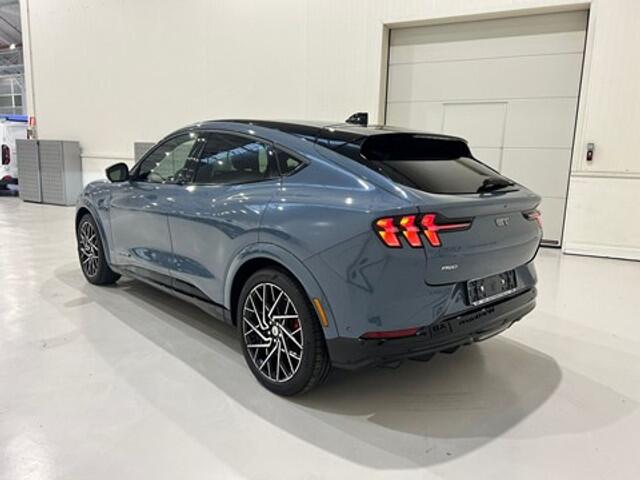 Ford Mustang Mach-E  Mach E - GT - Vapor Blue 