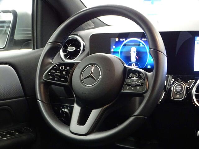 Mercedes-Benz B-Klasse 180 d Style WIDESCREEN-CRUISE-PARKTRONIC-NAVI