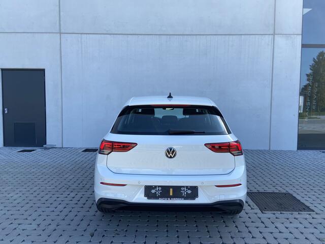 Volkswagen Golf 8