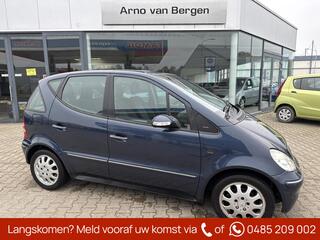 MERCEDES-BENZ A-KLASSE 140 Elegance, airco, cruisecontrol, schuif-/kanteldak af fabriek, trekhaak, nieuwe APK.