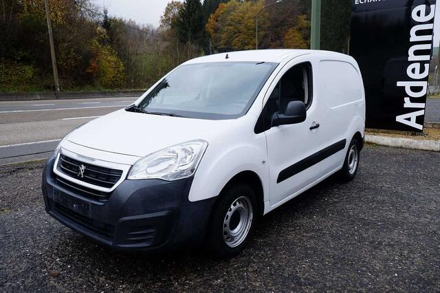 Peugeot Partner 1.6 hdi 3 places # Attache remorque 