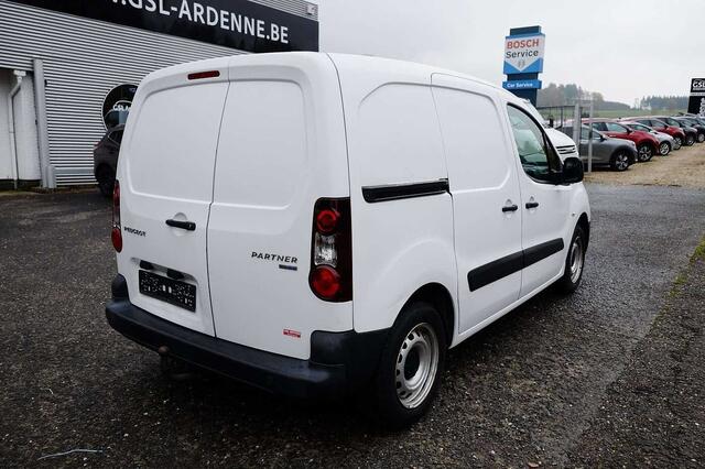 Peugeot Partner 1.6 hdi 3 places # Attache remorque 