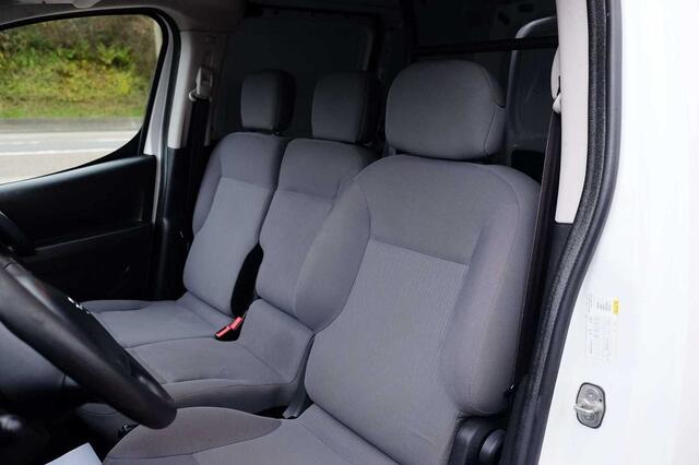 Peugeot Partner 1.6 hdi 3 places # Attache remorque 