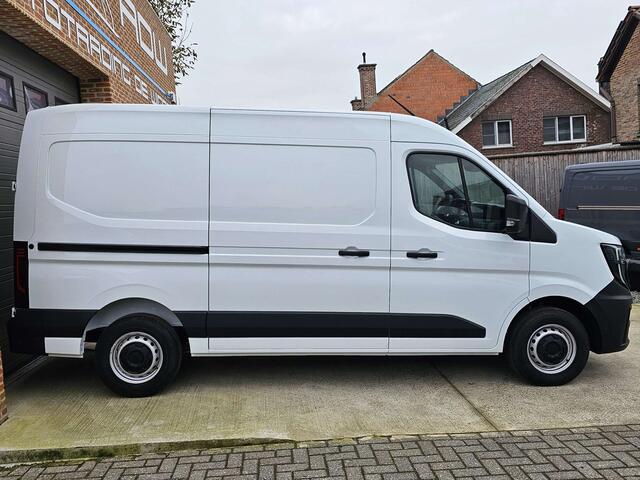 Renault Master 29.990EX - L2H2 -  MODEL - 2024 0KM