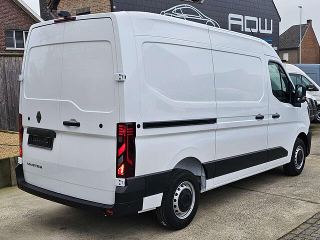 Renault Master 29.990EX - L2H2 -  MODEL - 2024 0KM
