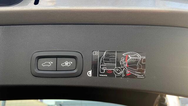 Volvo XC40 Momentum Pro, T3 manual 3YEAR WARRANTY