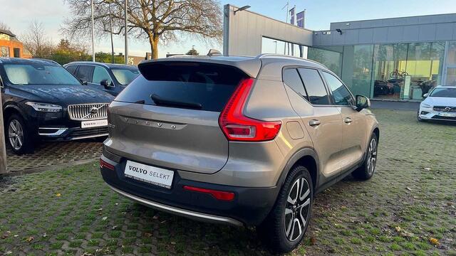 Volvo XC40 Momentum Pro, T3 manual 3YEAR WARRANTY