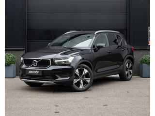 VOLVO XC40 2.0 T4 R-Design | Pano | Leder | Harman Kardon | Adapt Demping | Virtual | ACC | Lane & Side Assis
