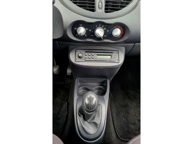 Renault Twingo 1.2-16V Dynamique Airco APK
