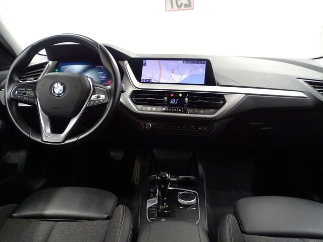 BMW 1-Serie 118 iA Hatch Sportline FULL LED-NAVI-DIGITAL-PARKING