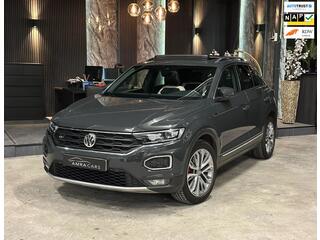 VOLKSWAGEN T-Roc 1.5 TSI R-Line|PANO|BOMVOL