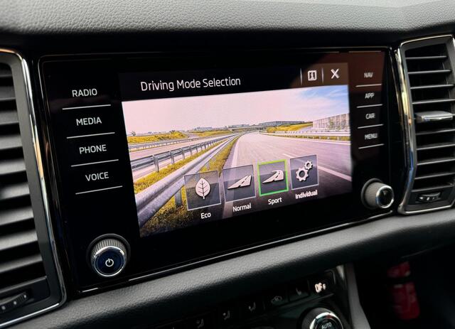 Skoda Kodiaq 1.5 TSI Sportline 7p. Pano Trekhaak Virtual Vol