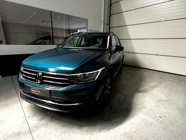 Volkswagen Tiguan 1.5 TSI ACT Life Business/LED/ACC 11000km