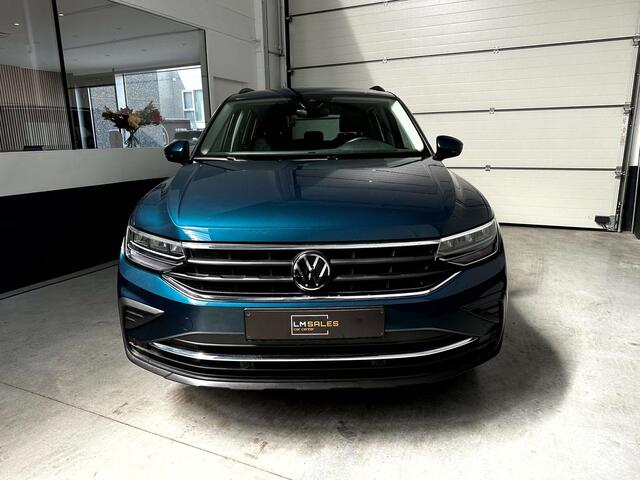 Volkswagen Tiguan 1.5 TSI ACT Life Business/LED/ACC 11000km