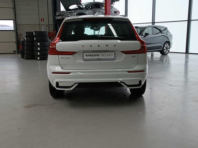Volvo XC60 II Plus, B4 Mild-Hybrid, Benzin, Dark