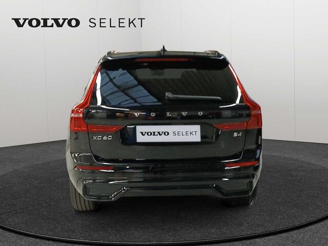 Volvo XC60 II Plus, B4 Mild-Hybrid, Benzin, Dark