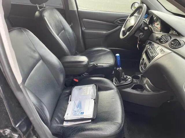Ford Focus 1.6-16V Futura Leder 138 DKM NAP Airco Nw ApK