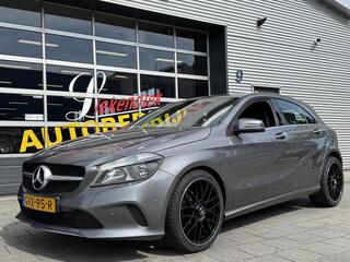 MERCEDES-BENZ A-KLASSE 180 BlueEfficiency URBAN - Navigatie I Airco I PDC I Sport interieur & 19 inch Velgen I Dealer onderhouden