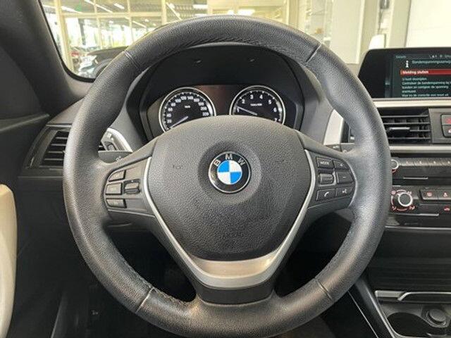 BMW 1-Serie 116 Sportshatch JOY Edition 1.5B LederNavigatieSensoren voor/achter