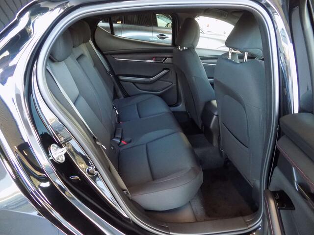 Mazda 3 Hatchback 2.0i e-Skyactiv-X 186pk Homura
