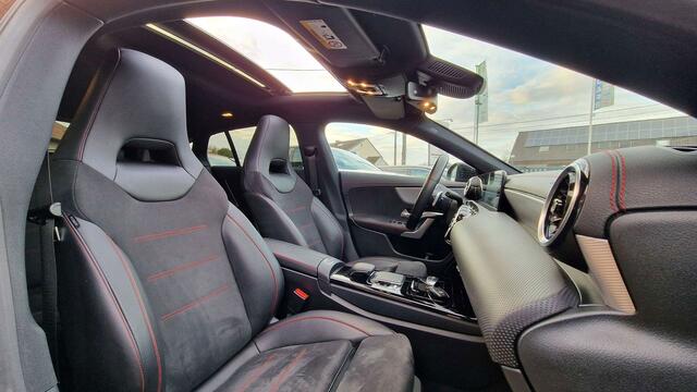 Mercedes-Benz CLA-Klasse 180 AMG LINE PACK NIGHT / AUTO / PANO / CAM / FULL LED