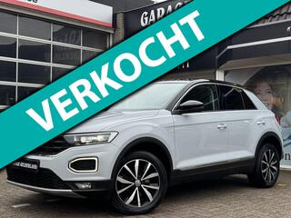 VOLKSWAGEN T-Roc 1.5 150pk TSI Sport | Virtual | Xenon | Navi | Full-Led | Climate | Stoelverw. | Trekhaak |