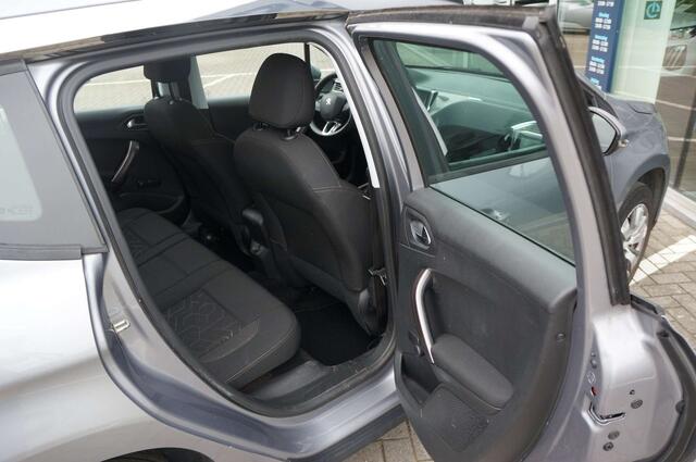 Peugeot 2008 1.6 e-HDi Active