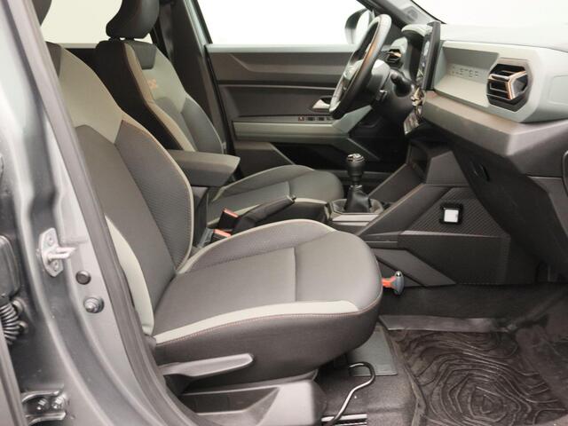 Dacia Duster TCe 130 mild hybrid Extreme | Pack Parking | Media Display 10,1 Touchscreen, Radio DAB+ met Apple CarPlay & Android Auto | Elektrische handrem 