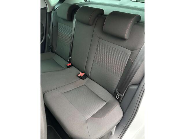 Volkswagen Polo 1.0i GARANTIE 2ANS. 60.000KM. BLUETHOOT