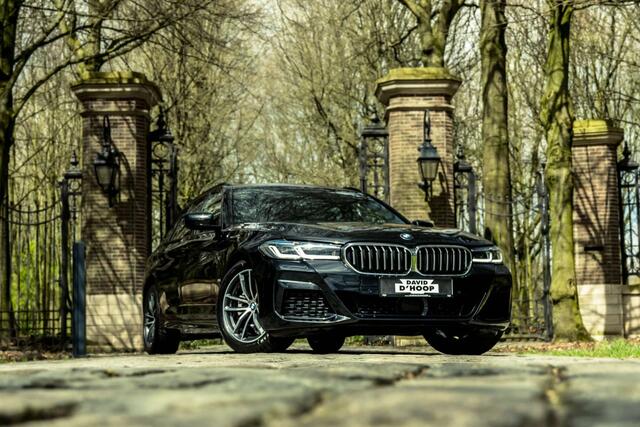 BMW 5-Serie 520 Touring i M SPORT | PANO | HUD | LASER | ACC