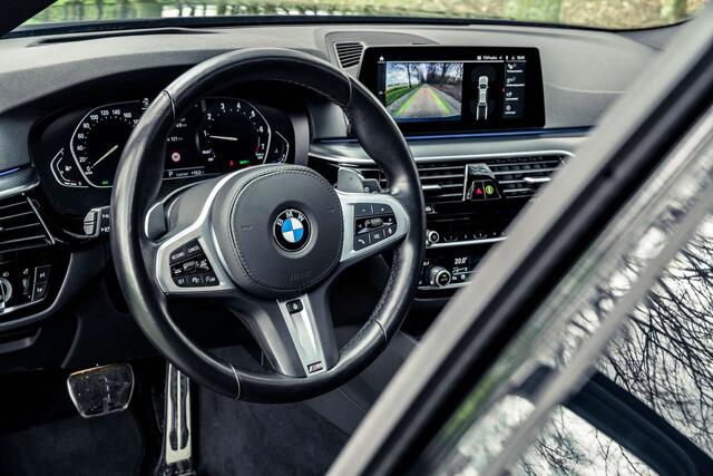 BMW 5-Serie 520 Touring i M SPORT | PANO | HUD | LASER | ACC
