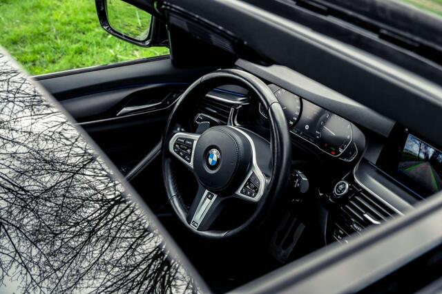 BMW 5-Serie 520 Touring i M SPORT | PANO | HUD | LASER | ACC