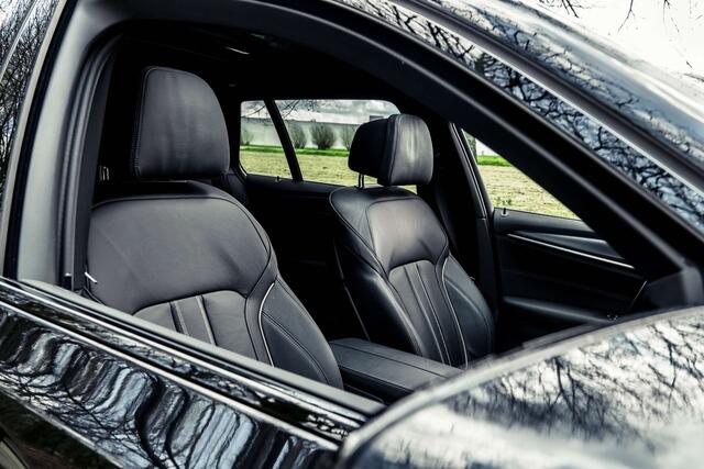 BMW 5-Serie 520 Touring i M SPORT | PANO | HUD | LASER | ACC