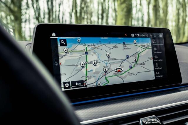 BMW 5-Serie 520 Touring i M SPORT | PANO | HUD | LASER | ACC