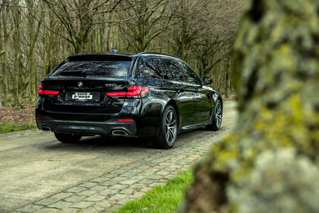 BMW 5-Serie 520 Touring i M SPORT | PANO | HUD | LASER | ACC