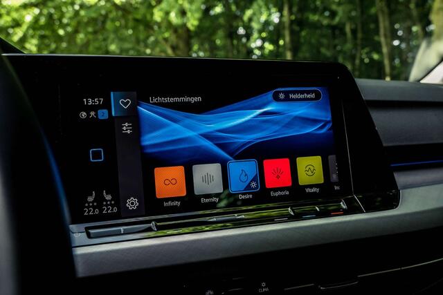 Volkswagen Golf 1.5 TSI | LIFE | LED | PDC | CARPLAY | ACC | DAB+