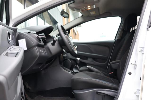 Renault Clio Estate 0.9 TCe Limited- 