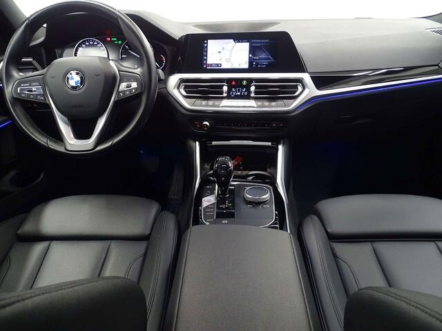 BMW 3-Serie 318 dA Berline Sportline CUIR SPORT-LED-NAVI-PARKING