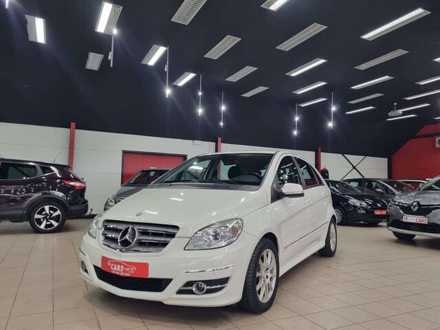 Mercedes-Benz B-Klasse 200 CDINAVIGATIELEDERALU-VELGENPARKEER SENSOREN