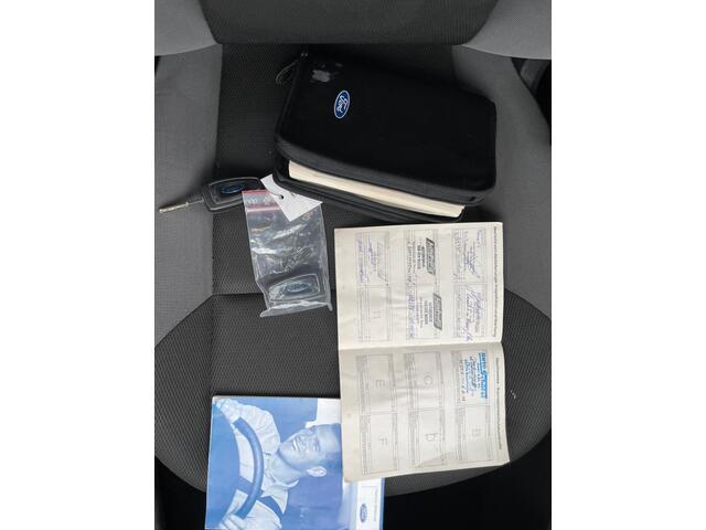 Ford Focus Wagon 1.6 TI-VCT Trend Trekhaak Airco PDC NAP APK