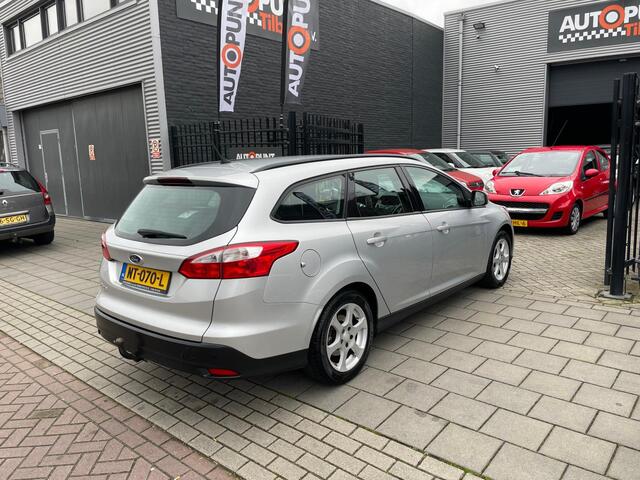 Ford Focus Wagon 1.6 TI-VCT Trend Trekhaak Airco PDC NAP APK