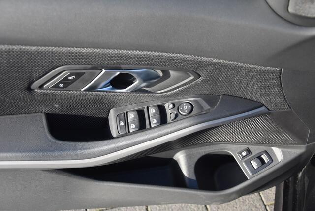 BMW 3-Serie 330eA PHEV /Navi/Cam/Led/Dab+