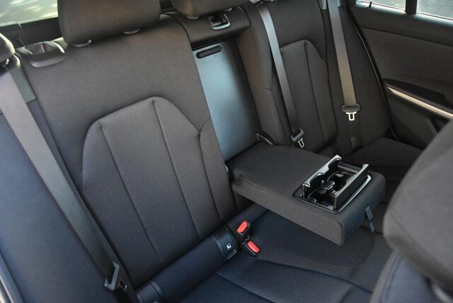 BMW 3-Serie 330eA PHEV /Navi/Cam/Led/Dab+