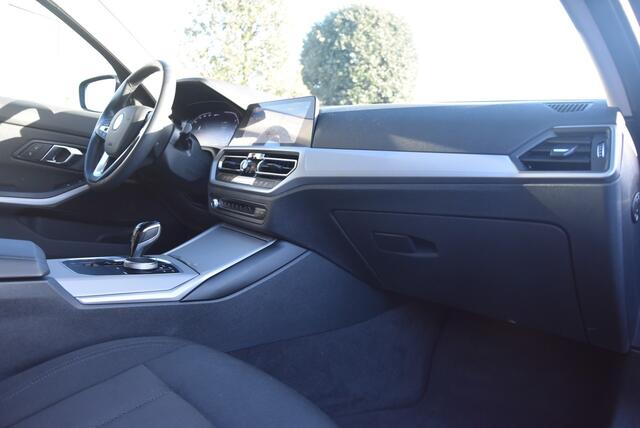 BMW 3-Serie 330eA PHEV /Navi/Cam/Led/Dab+